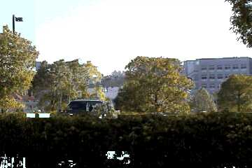 ���_���E�ɁA���������Ɉړ������Ƃ��̉摜